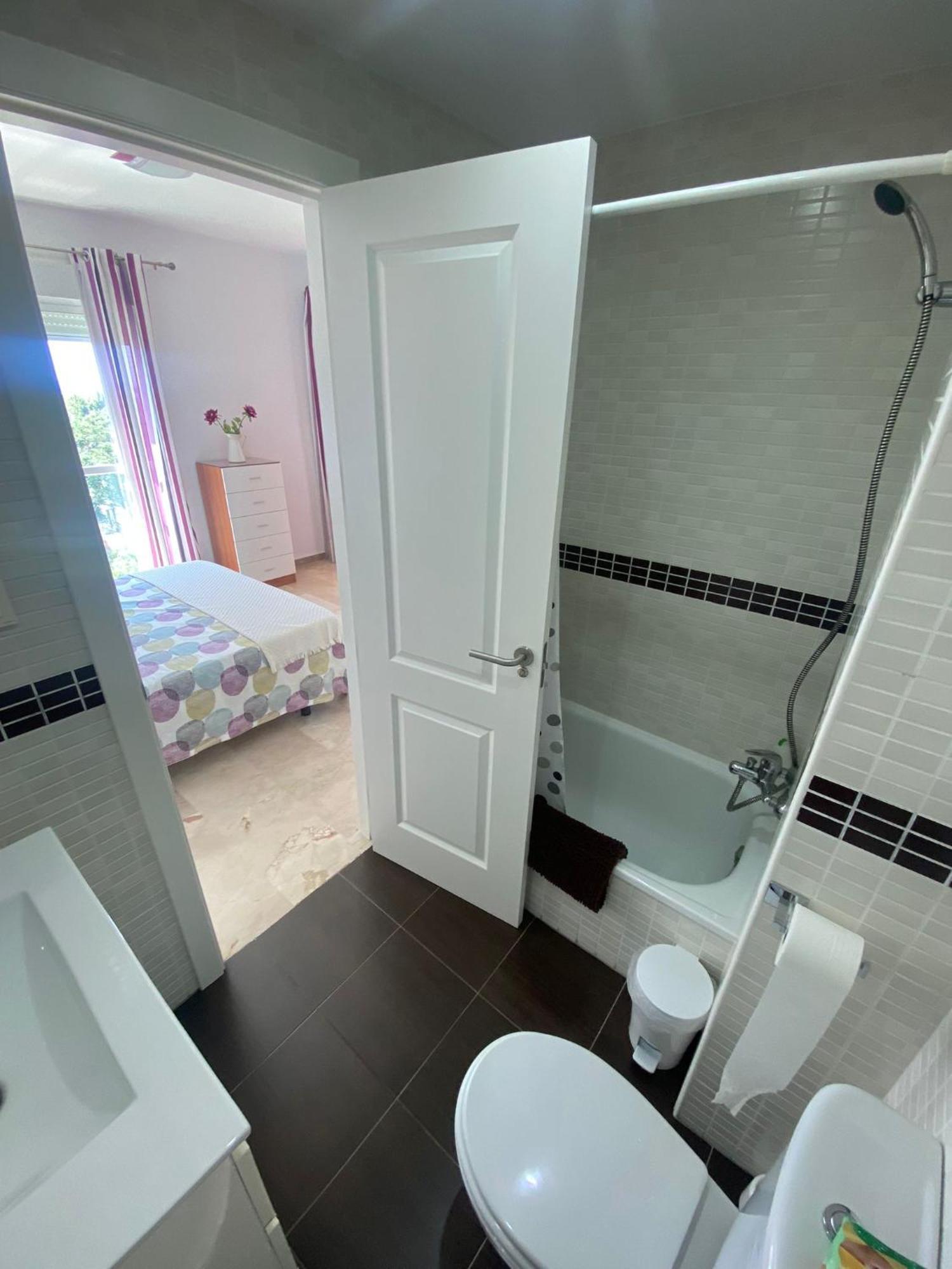 شقة A&C Vistas Al Mar -Torre Del Mar - Malaga فيليز-مالاغا المظهر الخارجي الصورة